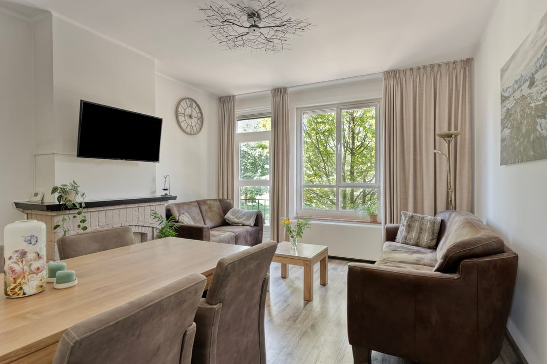 Photo 8 of Mgr. Diepenstraat 17-A