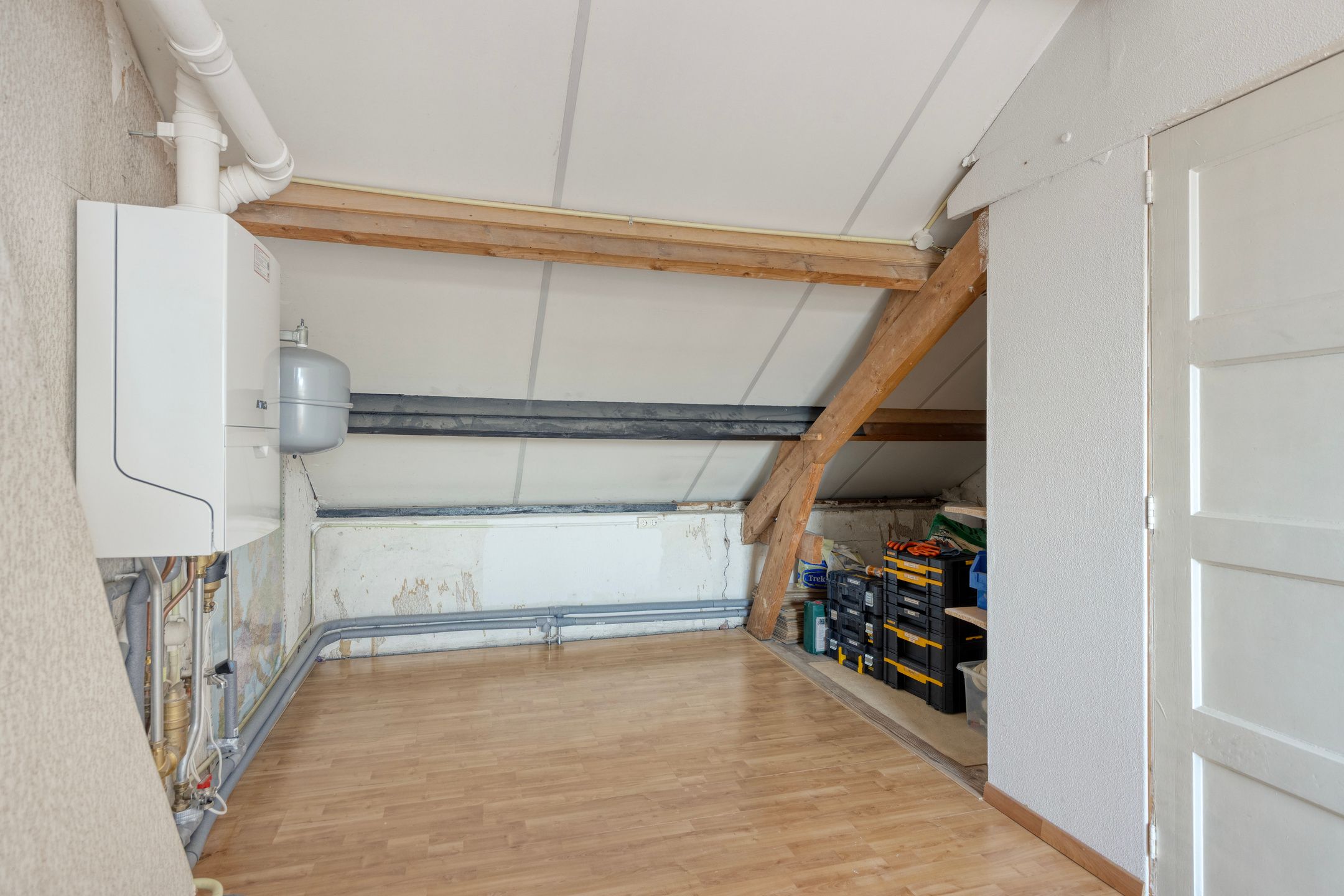 Photo 24 of Mgr. Diepenstraat 17-A