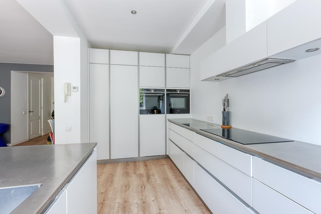 Photo 8 of Willemstraat 83