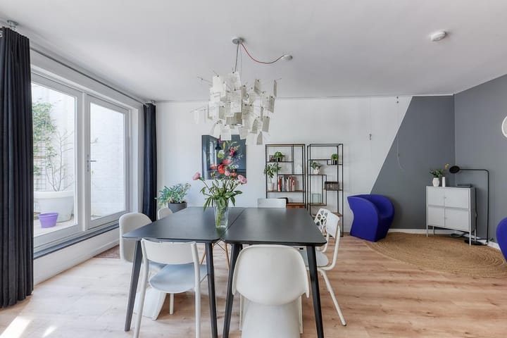 Photo 5 of Willemstraat 83