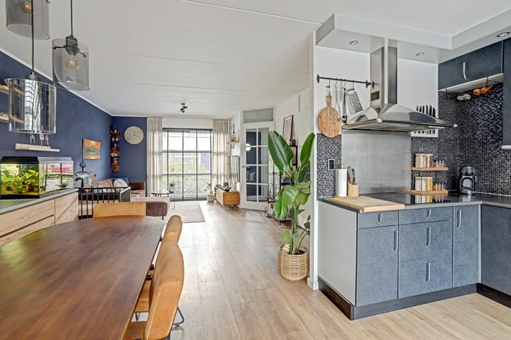 Tussenwoning te koop: Muggenbergstraat 67, Tilburg