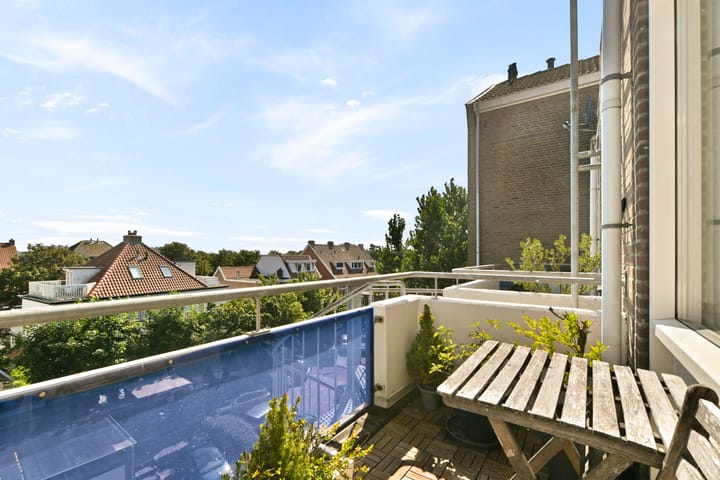 Appartement te koop: Hogeweg 62F12, Zandvoort