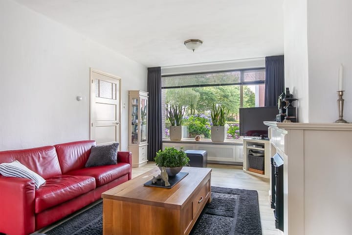Twee-onder-één-kap te koop: Herlaerstraat 29, Hilvarenbeek