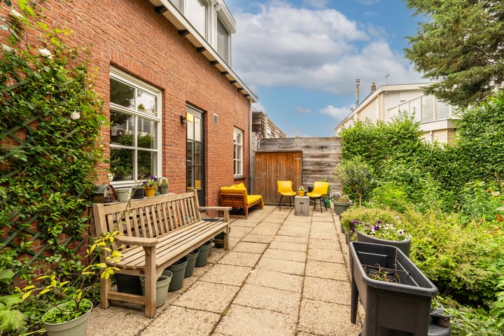 Hoekwoning te koop: Dorpsstraat 67, Landsmeer