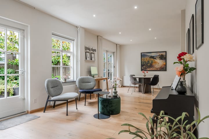 Hoekwoning te koop: Dorpsstraat 67, Landsmeer