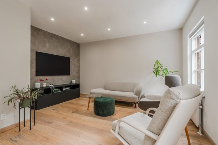 Hoekwoning te koop: Dorpsstraat 67, Landsmeer