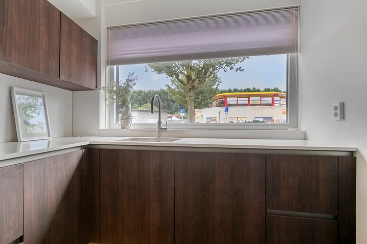 Tussenwoning te koop: Hildo Kropstraat 19, Almere
