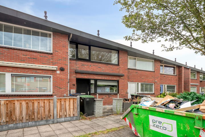 Tussenwoning te koop: Hildo Kropstraat 19, Almere
