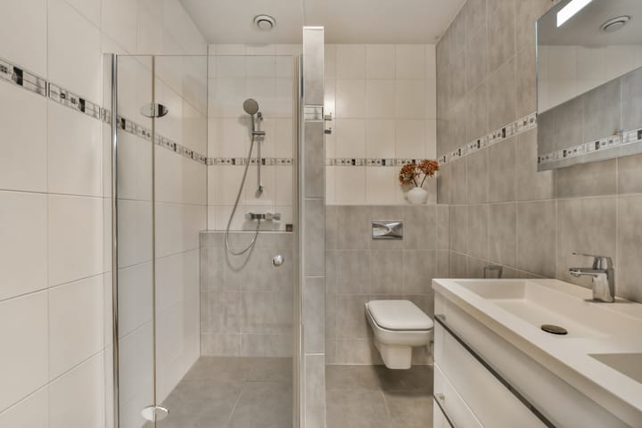 Appartement te koop: President Allendelaan 299, Amsterdam