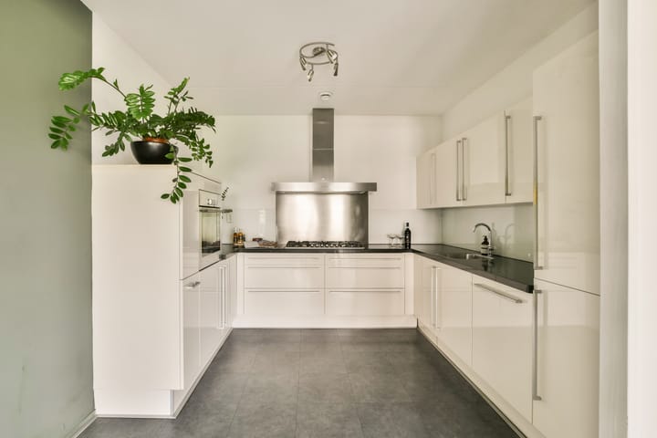 Appartement te koop: President Allendelaan 299, Amsterdam