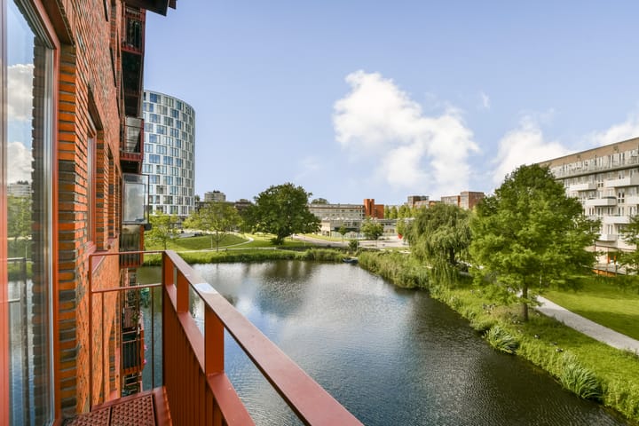 Appartement te koop: President Allendelaan 299, Amsterdam