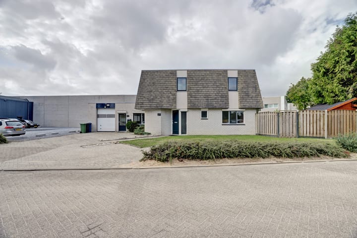 De Pinckart 25-27, Nuenen