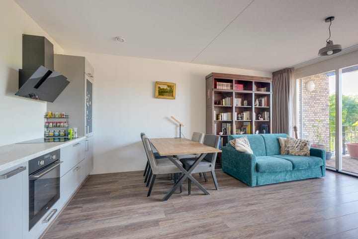 Appartement te koop: Louis Armstronglaan 558, Utrecht