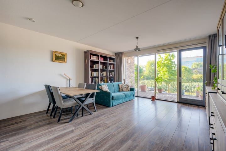Foto 2 van Louis Armstronglaan 558