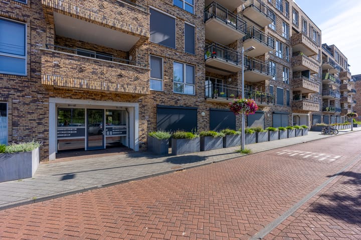 Appartement te koop: Louis Armstronglaan 558, Utrecht