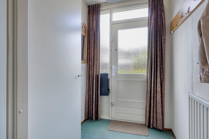 Hoekwoning te koop: Pinksterbloem 11, Hapert