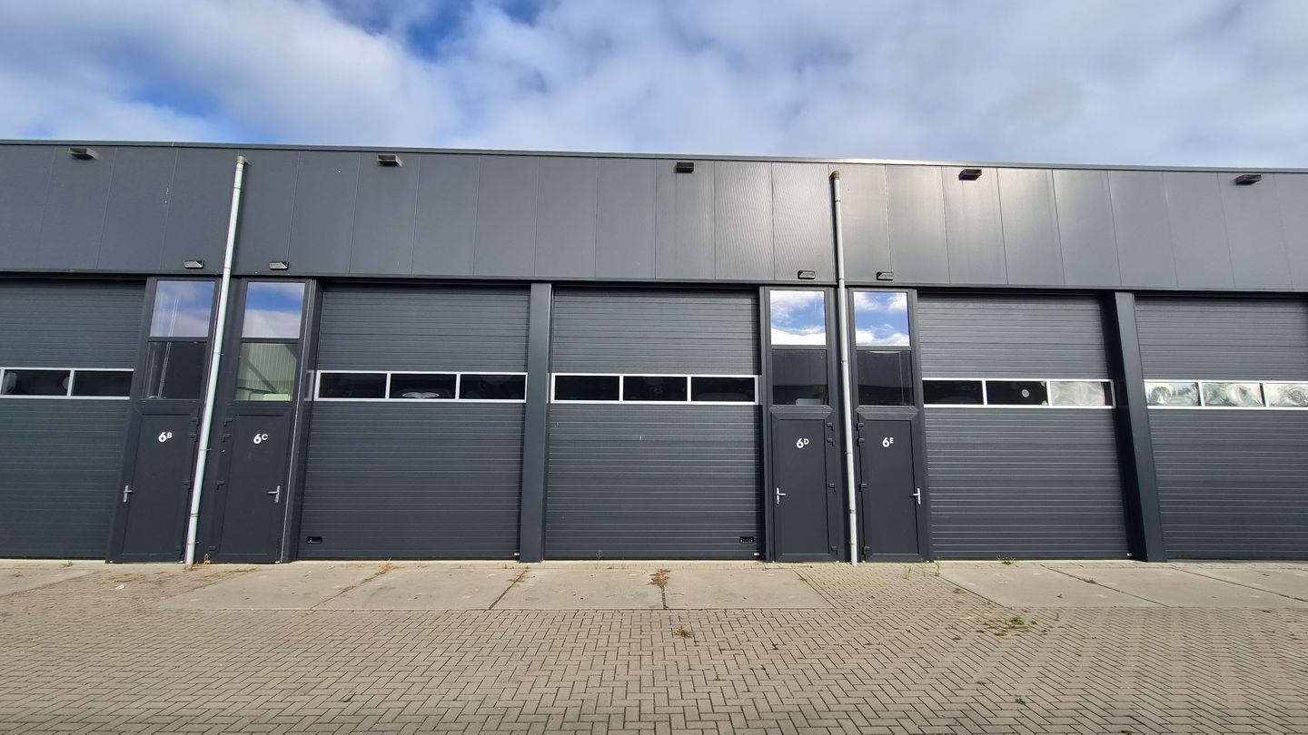 Bekijk foto 3 van Eeser Hout 6-C