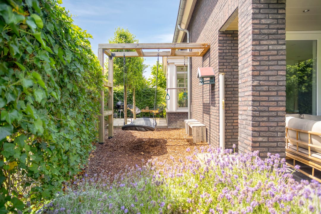 Photo 82 of Sint Donatuskapelstraat 10