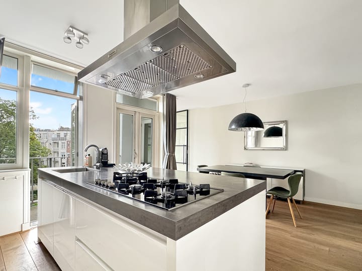 Appartement te huur: Rhijnvis Feithstraat 28B, Amsterdam