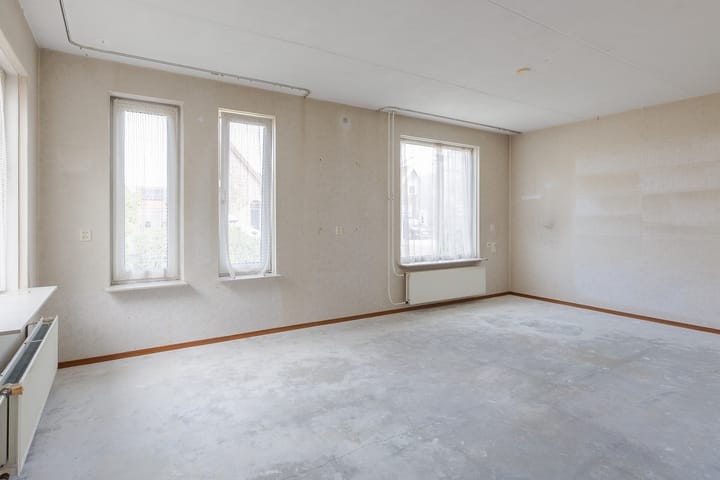 Vrijstaande woning te koop: Eikenlaan 78, Wolvega