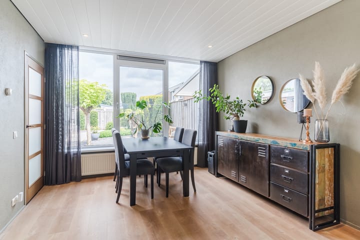 Tussenwoning te koop: Jupiterlaan 6, Dongen