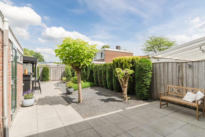 Tussenwoning te koop: Jupiterlaan 6, Dongen