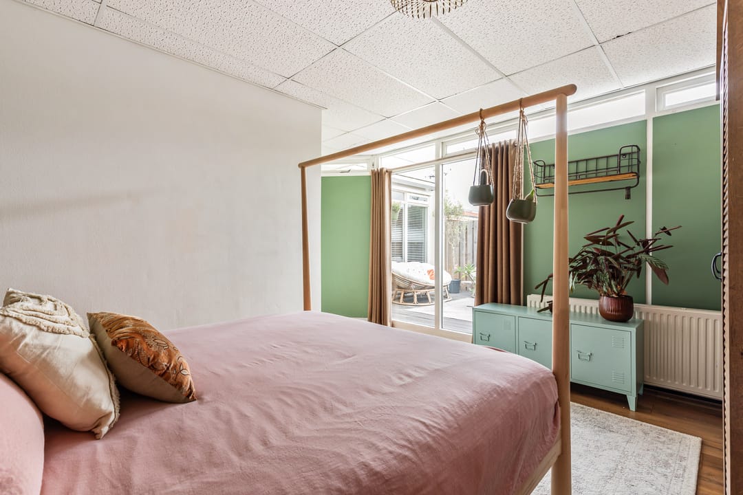 Photo 16 of Waldeckstraat 31