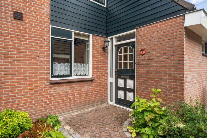 Tussenwoning te koop: Hunze 13, Pijnacker
