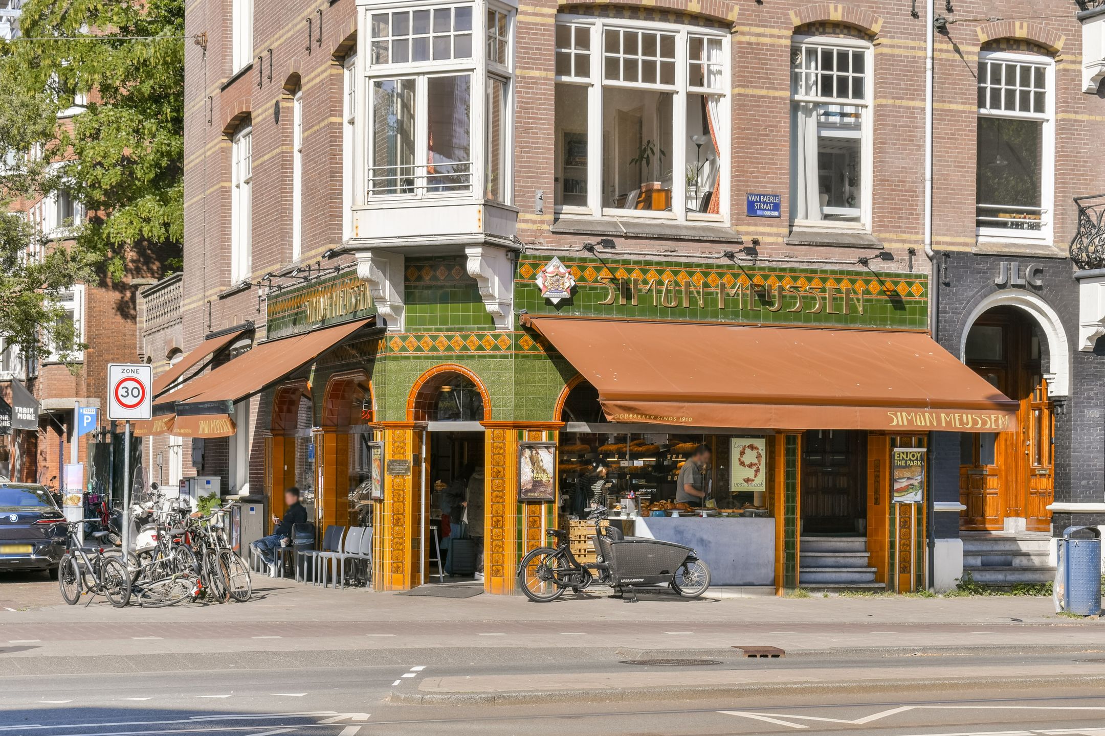 Foto 27 van Ruysdaelstraat 49-F6