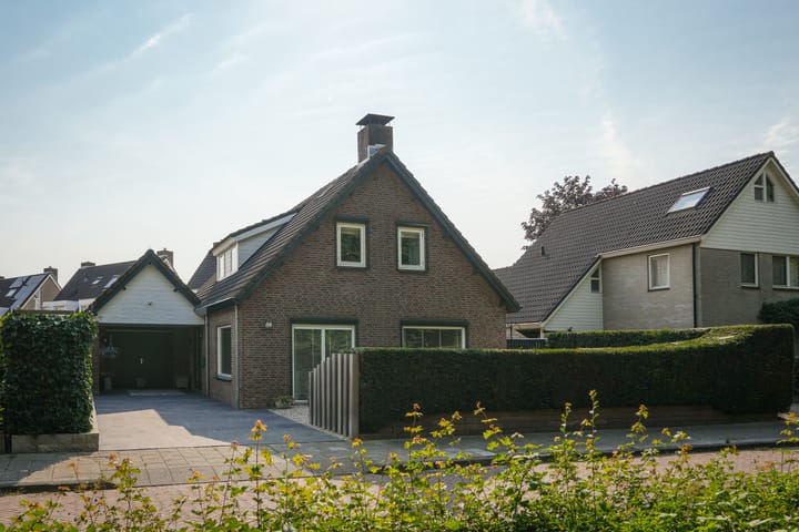 Vrijstaande woning te koop: Rondeel 6, Zaltbommel