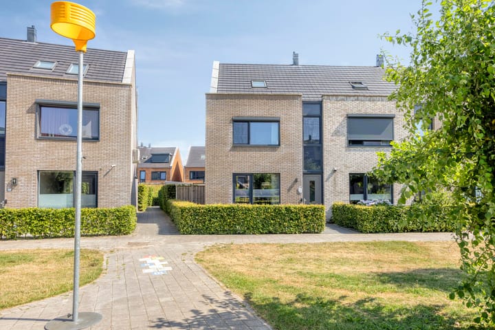Hoekwoning te koop: Knotwilg 9, Kampen