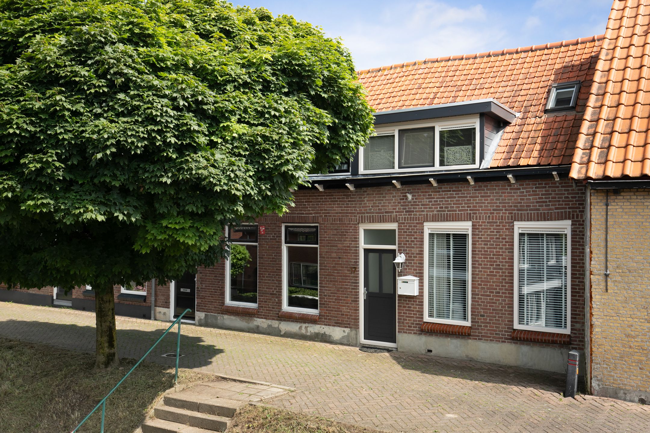 Damstraat 17 