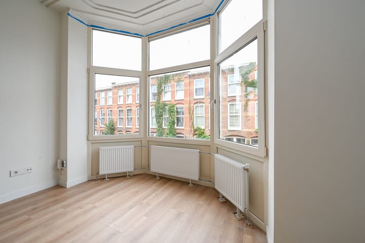 Appartement te koop: Ampèrestraat 49, 'S-Gravenhage