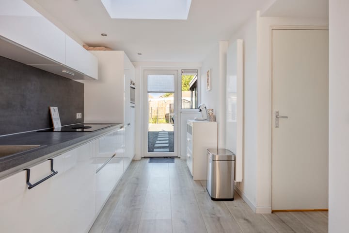 Tussenwoning te koop: Esdoornstraat 11, Landgraaf