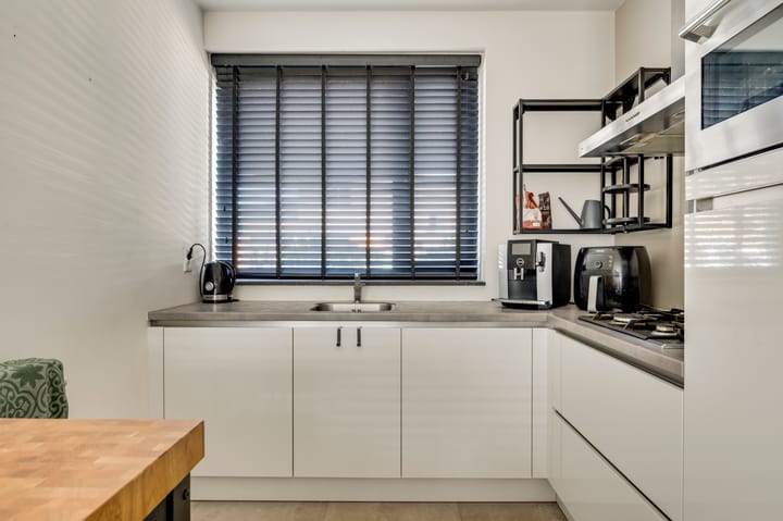 Tussenwoning te koop: Niellerveld 45, Roermond