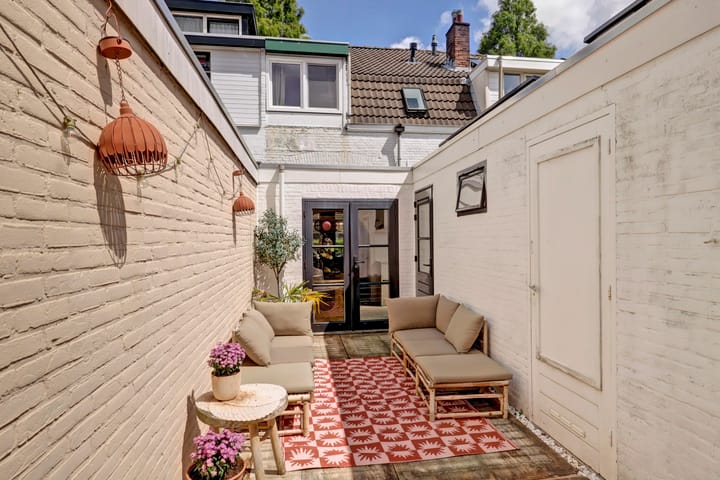 Tussenwoning te koop: Julianastraat 23, Leerdam