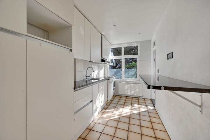 Appartement te koop: Albert Verweystraat 62, Voorburg