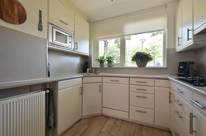 Tussenwoning te koop: Stam 38, Huizen