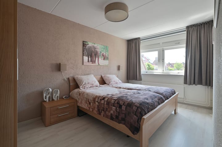 Tussenwoning te koop: Stam 38, Huizen