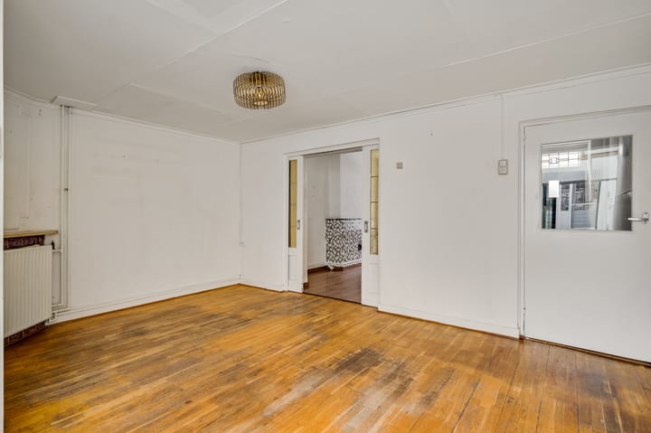 Tussenwoning te koop: Mariagardestraat 86, Roermond