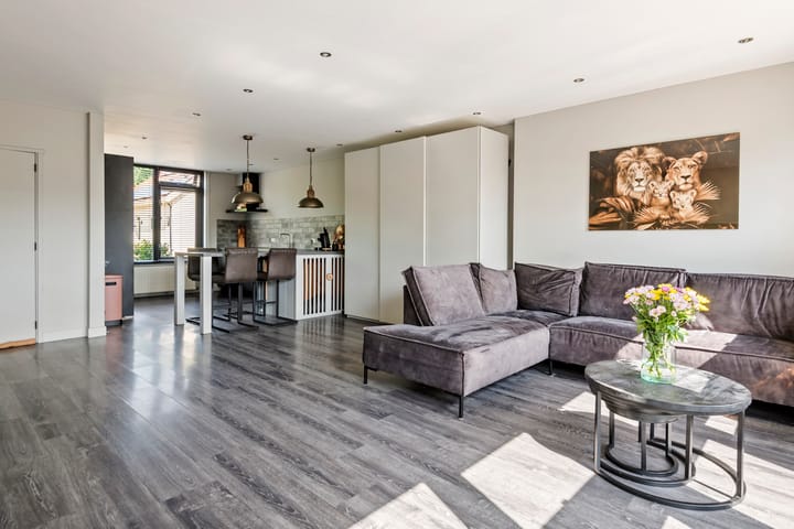 Tussenwoning te koop: Molenstraat 15, Varik