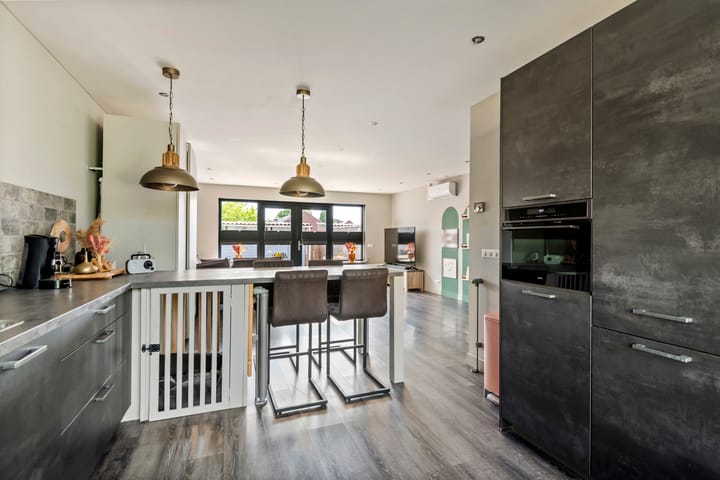 Tussenwoning te koop: Molenstraat 15, Varik