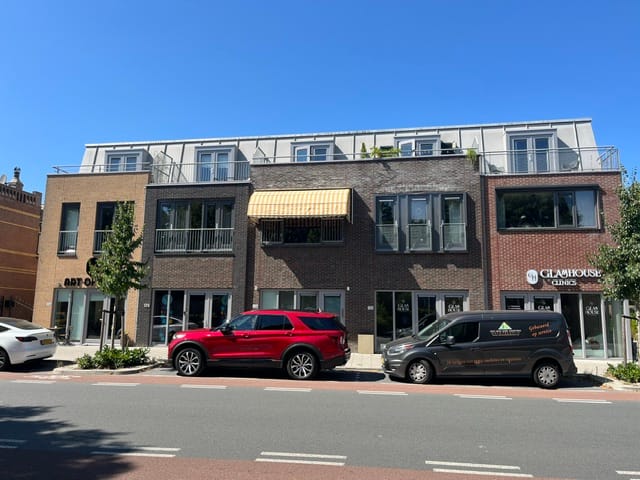 View photo 3 of Herenstraat 126