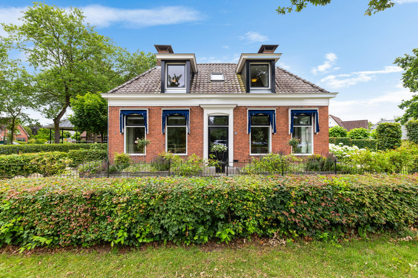 Foto 1 van Kerkstraat 1