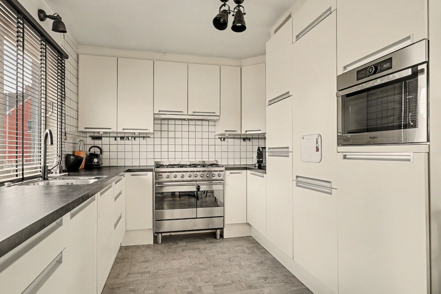 Photo 4 of Azaleastraat 1
