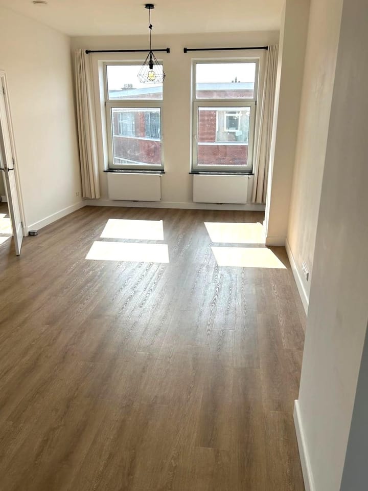 Foto 2 van Roerstraat 21-A