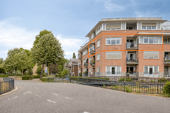 Photo 2 of De Weijenbergh 46