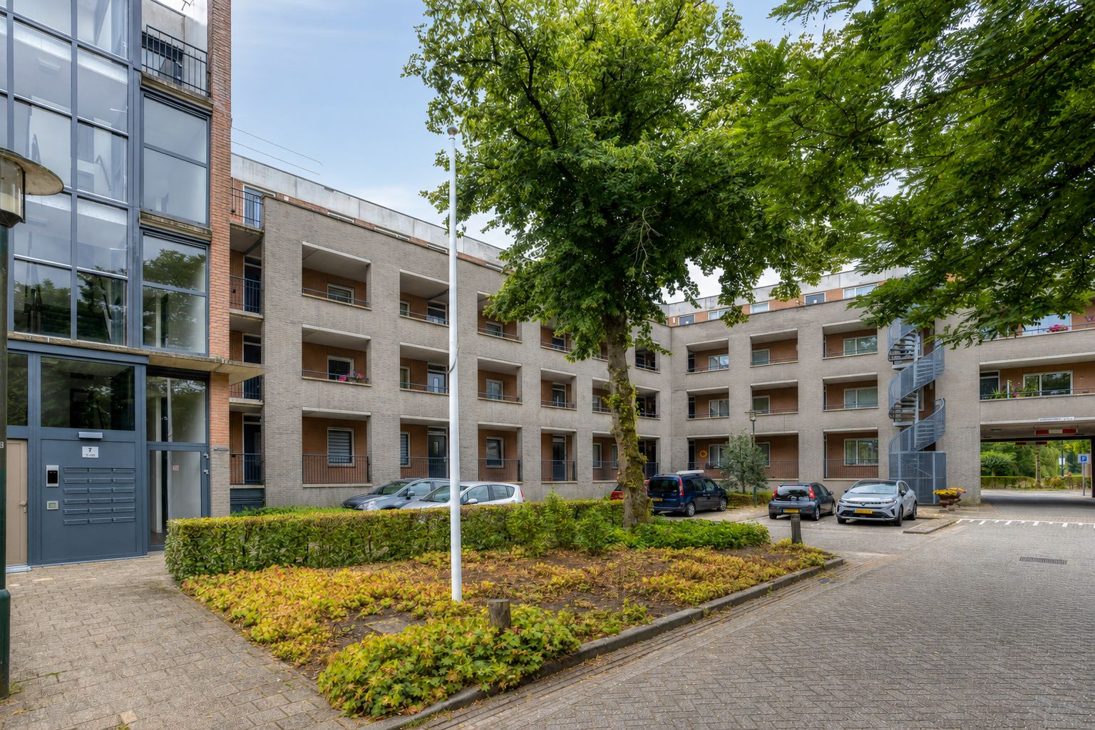 Photo 36 of De Weijenbergh 46
