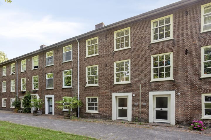 Tussenwoning te koop: Heuvelbrink 21, Breda