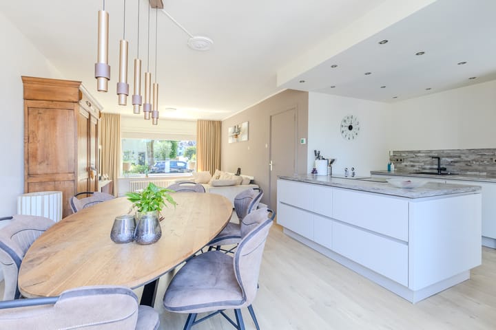 Tussenwoning te koop: Jekerschans 52, Maastricht